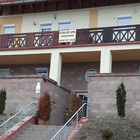 Szalok شقة إيغيرسولوك
